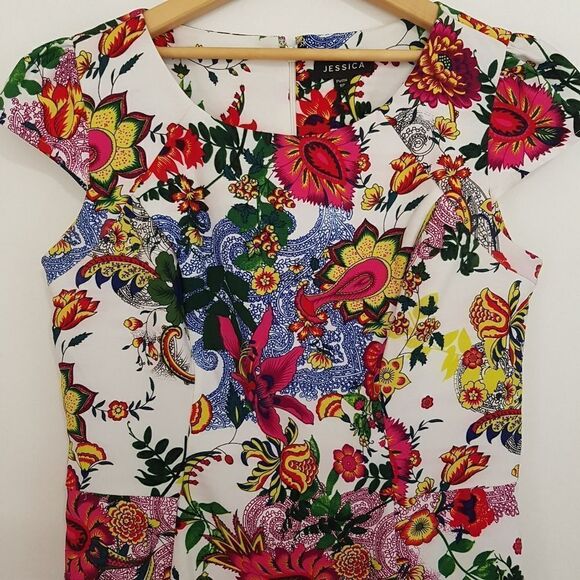 🌸HOST PICK🌸 JESSICA Fitted Cap Sleeve Floral Dress Size 8 Petite  NEW - Picture 5 of 13